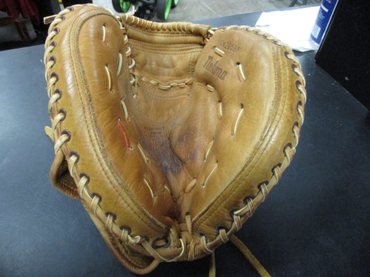 Used Nokona Limited Edition CM225BF Genuine Range Buffalo Catchers Glove