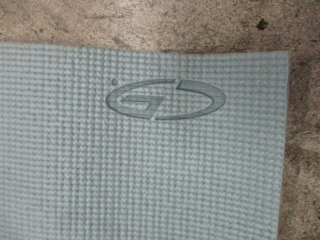 Load image into Gallery viewer, Used 67&quot; Gray Yoga Mat
