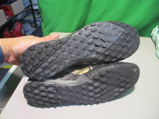Load image into Gallery viewer, Used Nike Mercurial Superfly 8 Academy Size 7 Indoor Soccer Cleats
