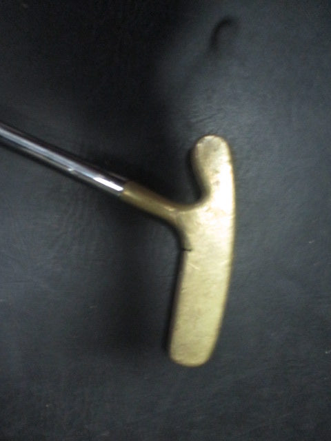 Load image into Gallery viewer, Used Bulls Eye 35&#39;&#39; Putter
