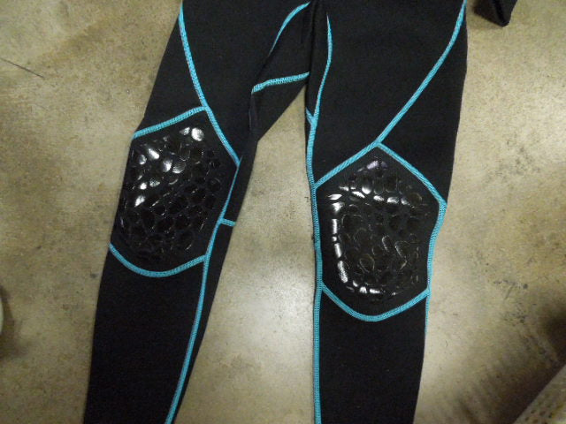 Load image into Gallery viewer, Like New Seaskin Womens Full Body Wetsuit Size XS

