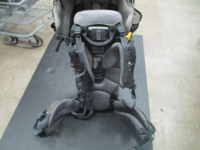 Load image into Gallery viewer, Used Deuter Kid Comfort 3 Child Carrier
