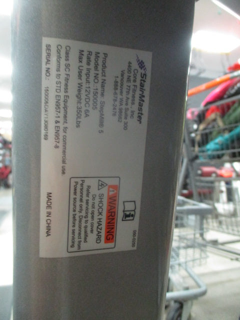 Load image into Gallery viewer, Used StairMaster SM5 StepMill  w/10&quot; Touch Screen
