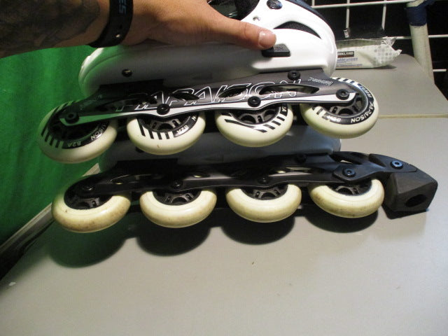 Load image into Gallery viewer, Used Papaison Adjustable 5-7.5 Light UP Roller Blades
