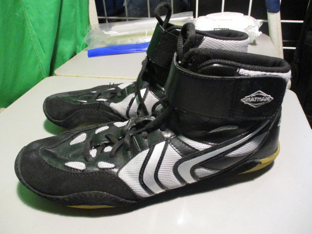 Load image into Gallery viewer, Used Matman Size Adult 11 Wrestling shoes

