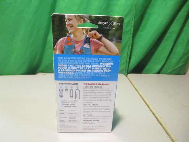Load image into Gallery viewer, Sawyer Micro Squeeze Water Filtration System - 750ml
