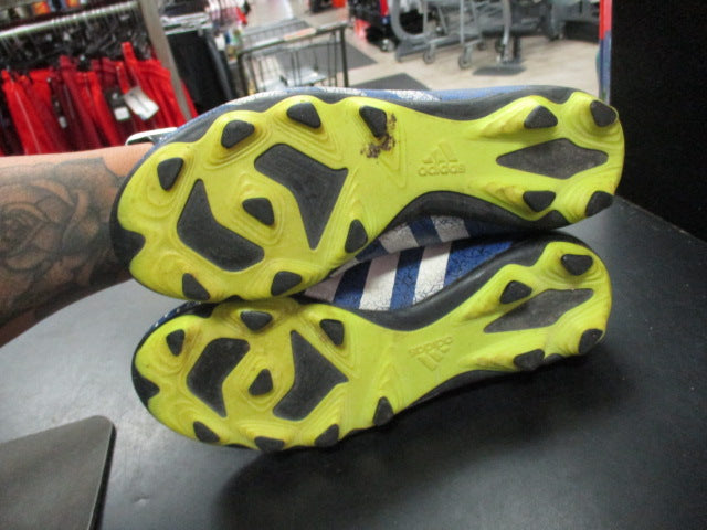 Load image into Gallery viewer, Used Adidas Predator Size 1.5 Soccer Cleats
