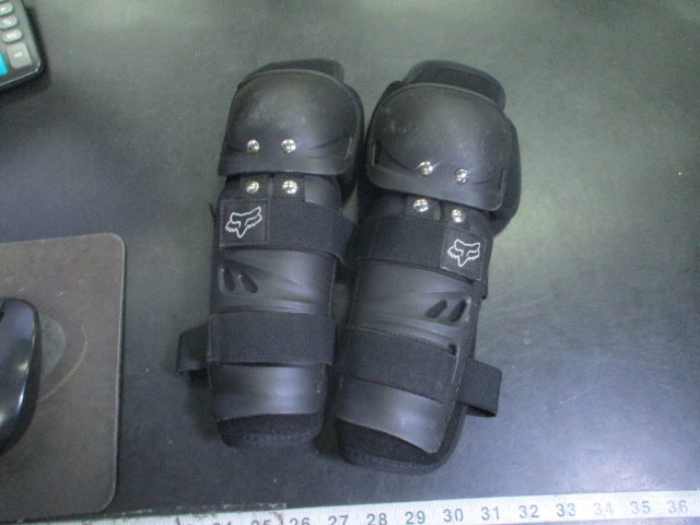 Load image into Gallery viewer, Used Fox Racing Youth Motocross Knee Pad + Shin Guard Set

