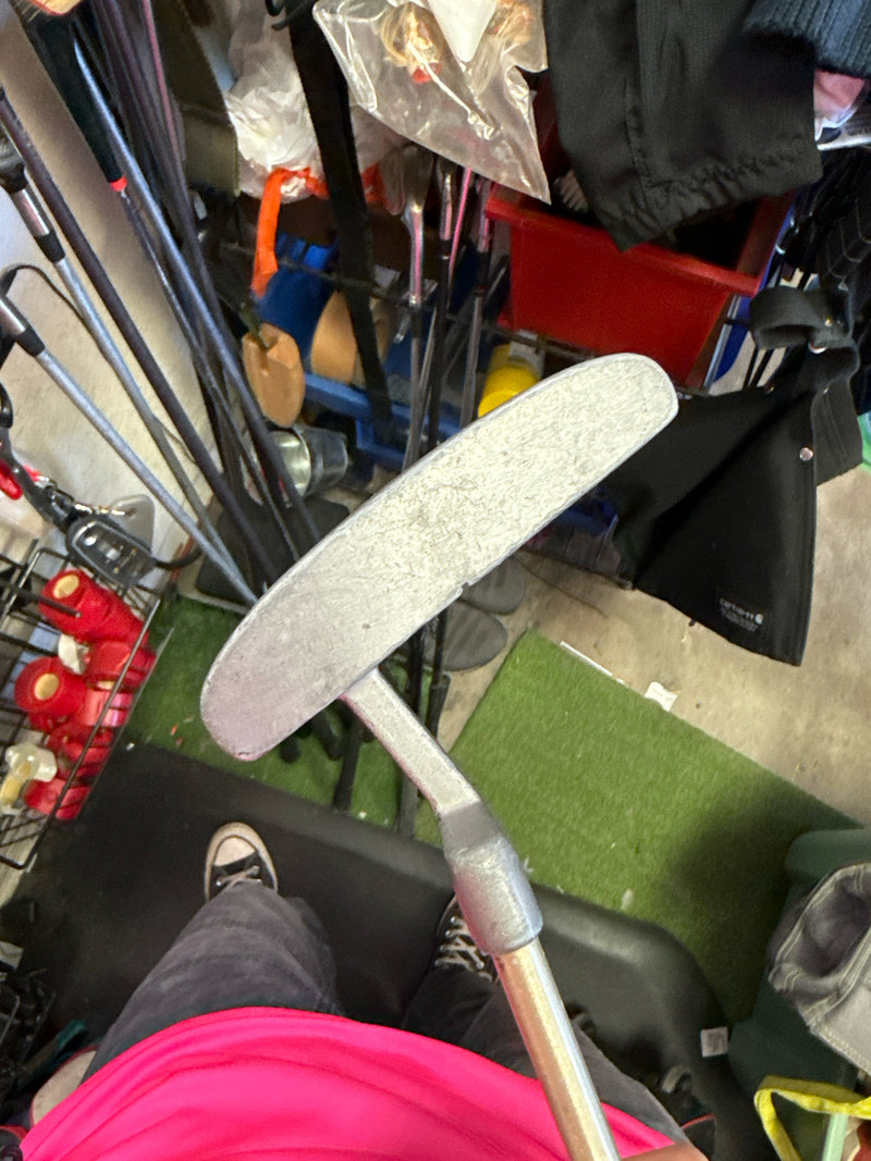 Load image into Gallery viewer, Used Tour Edge Reaction 912 Right Hand Putter
