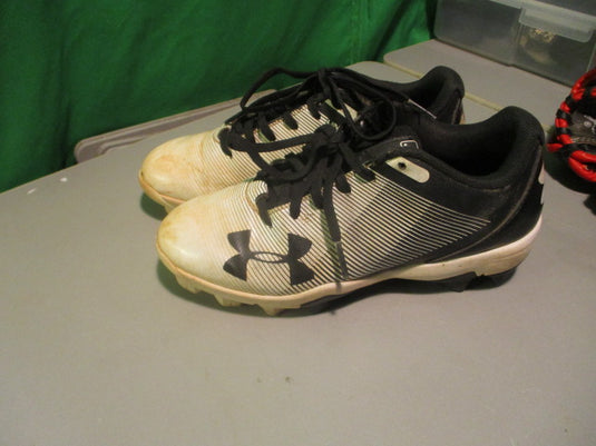 Used Under Armour Size 2y Cleats
