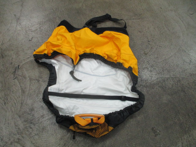 Load image into Gallery viewer, Used Seals Tropical Tour 2.5 Kayak Spray Skirt
