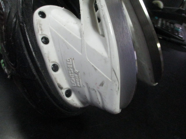 Load image into Gallery viewer, Used Bauer XLS Hockey Unkown Size
