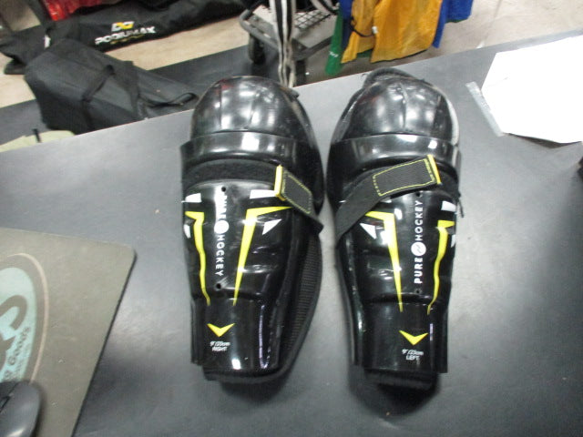 Load image into Gallery viewer, Used Pure Hockey 9&quot; Shin Guards
