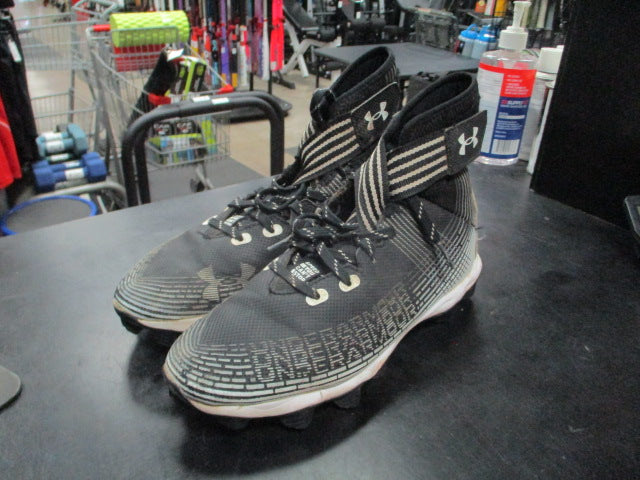 Load image into Gallery viewer, Used Under Armour Highlight Franchise Football Cleats Size 5Y
