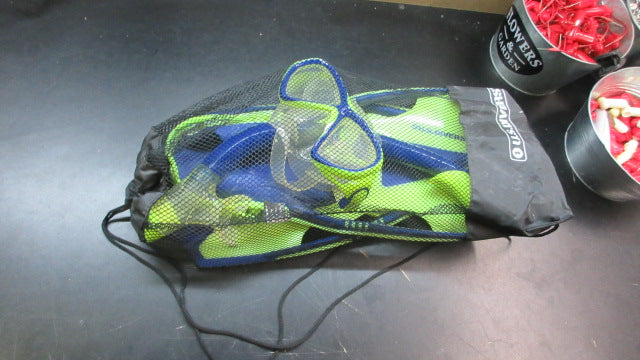 Load image into Gallery viewer, Used U.S Divers Fins - Size Large
