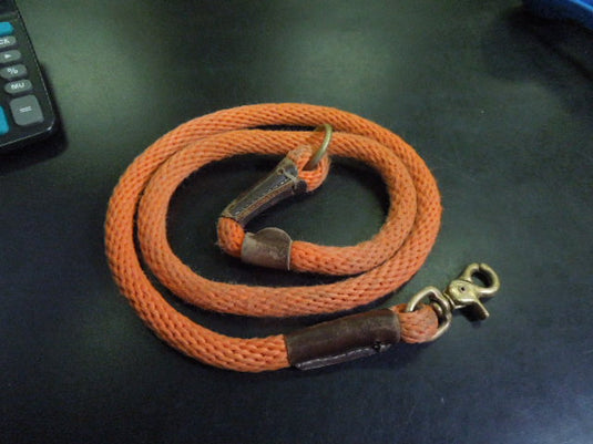 Used Mendota Pet Slip Leash 40" in Orange
