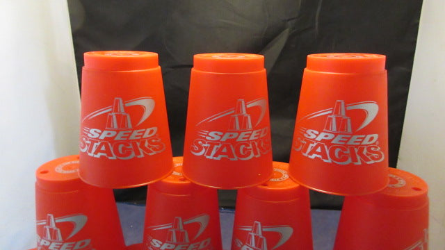 Load image into Gallery viewer, Used Speed Stacks Cups - 12 Cups - small wear on bag

