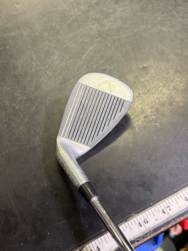 Load image into Gallery viewer, Used Wilson Ultra Right Hand 9 Iron
