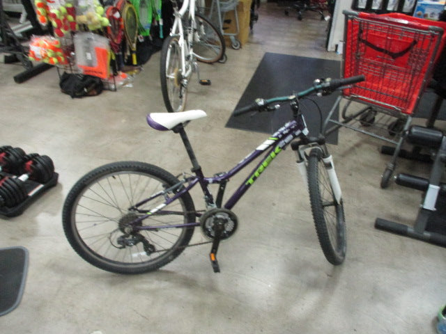 Load image into Gallery viewer, Used Trek Precaliber 24&quot; 21 Speed Mountain Bike

