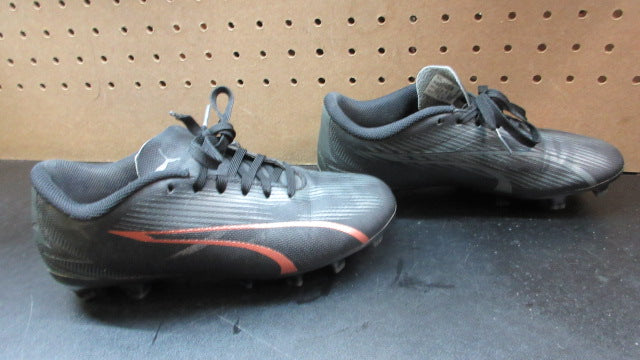 Load image into Gallery viewer, Used Puma Ultra Play FG/AG Soccer Cleats - Size 3
