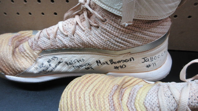 Load image into Gallery viewer, Used Under Armour BH Metal Cleats - Size 14
