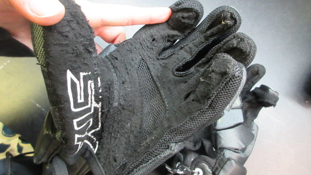 Load image into Gallery viewer, Used STX Stallion 200 Lacrosse Gloves - Size Medium
