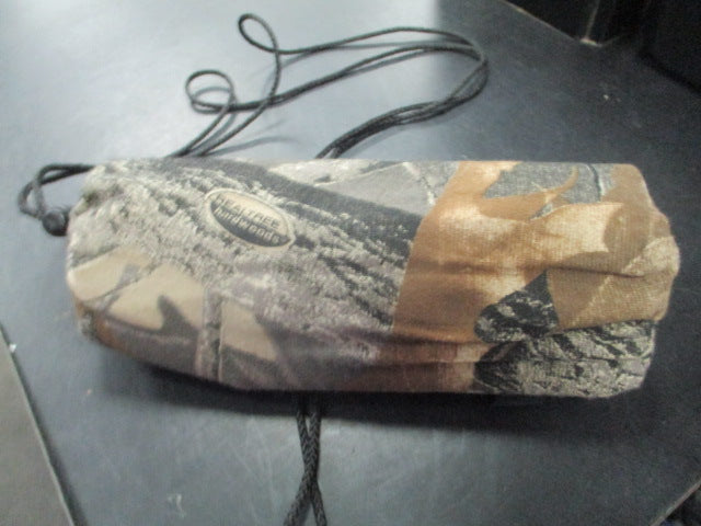 Load image into Gallery viewer, Used Realtree Deer Rattling Bag
