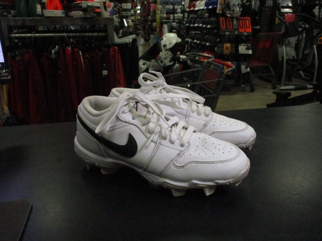 Load image into Gallery viewer, Used Nike Air Jordan Football Cleats Size 5.5
