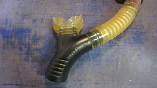 Load image into Gallery viewer, Used Aqua Lung Impulse 2 Snorkel
