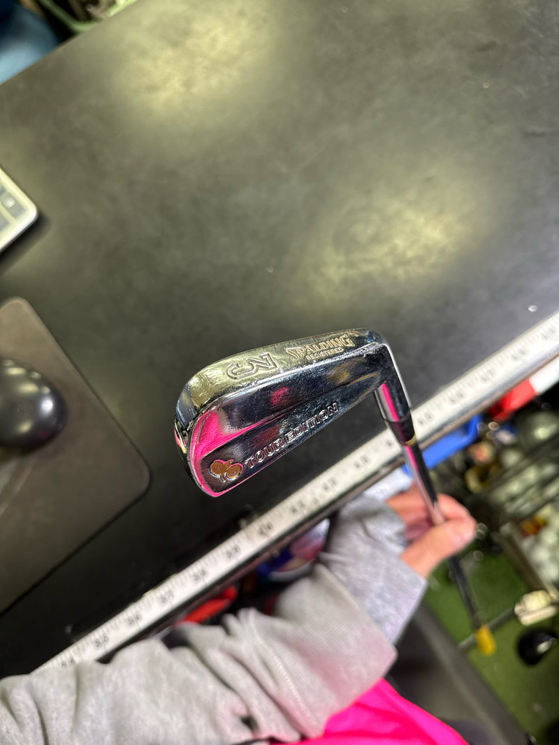Load image into Gallery viewer, Vintage Spalding Registered Tour Edition Right Hand 3 Iron
