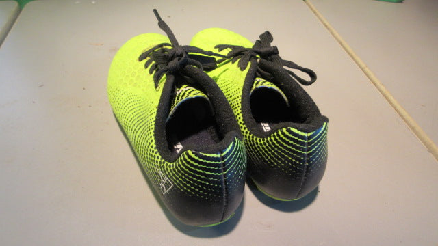 Load image into Gallery viewer, Used Vizari Stealth FG Youth 4.5 Soccer Cleats
