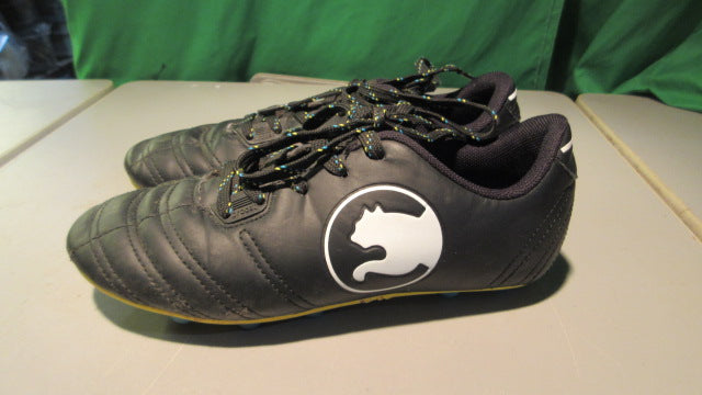 Load image into Gallery viewer, Used Puma Youth Procat Speed Force FG 3Y Soccer cleats
