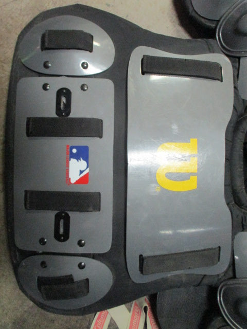 Used Wilson Fitted Adiult Umpire Chest Protector A3217