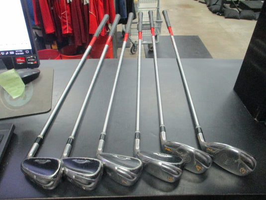 Used Cleveland Hibore XLi Hybrid Iron Set 3, 4, 6, 7, 9, PW