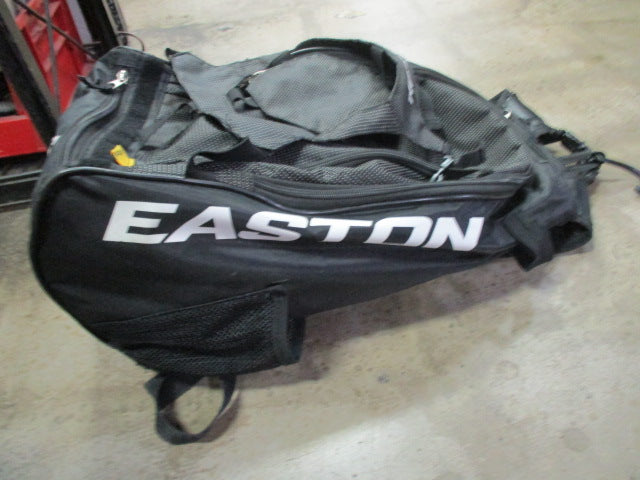 Load image into Gallery viewer, Used Easton Soccer Equipment Bag
