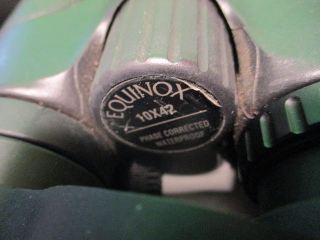 Load image into Gallery viewer, Used Audubon EQUINOX HP (10x42) Binoculars
