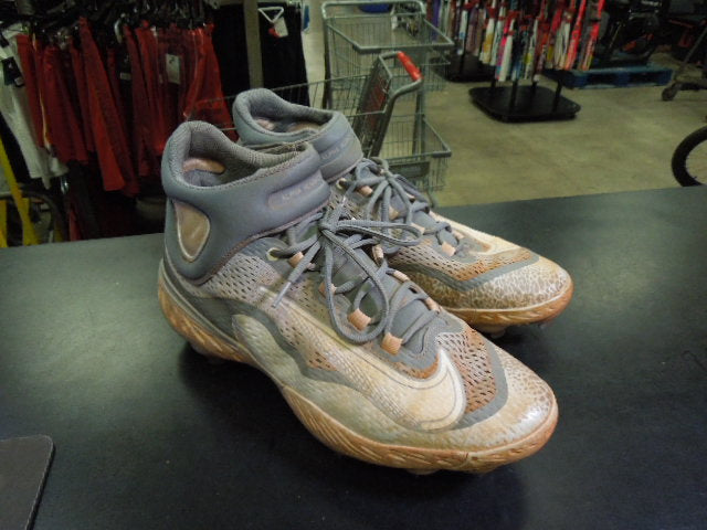 Load image into Gallery viewer, Used Nike Alpha Huarache Elite 4 Mid Metal Baseball Cleats Size 13.5
