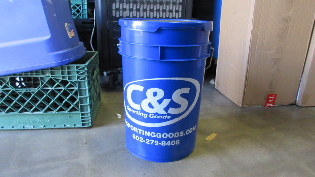 Load image into Gallery viewer, New Rawlings C &amp; S 6 Gallon Ball Bucket w/ Padded Lid - Blue
