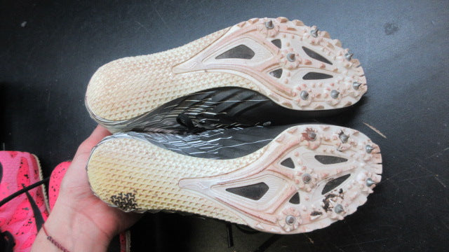 Load image into Gallery viewer, Used Saucony Spitfire 5 Track Shoes - Size 6.5
