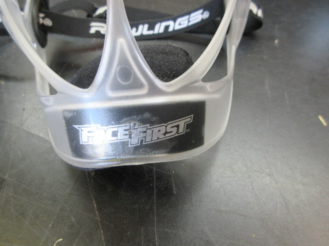 Load image into Gallery viewer, Used Rawlings Face First Softball Fielders Mask

