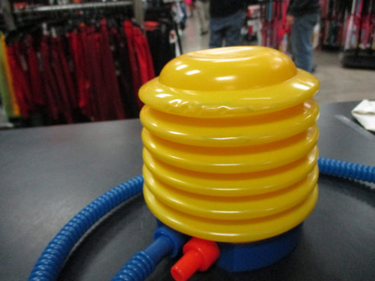 Used 4 Inch Portable Inflatable Foot Pump for Sports/Fitness