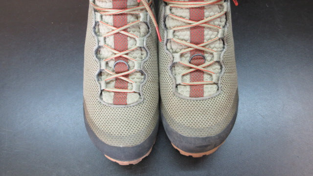 Load image into Gallery viewer, Used Simms Men's Flyweight Access Wading Boots - Size 9
