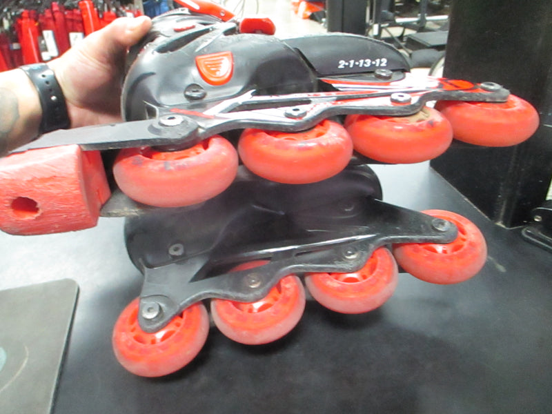 Load image into Gallery viewer, Used Roller Derby Size 12-2 Inline/Roller Skates
