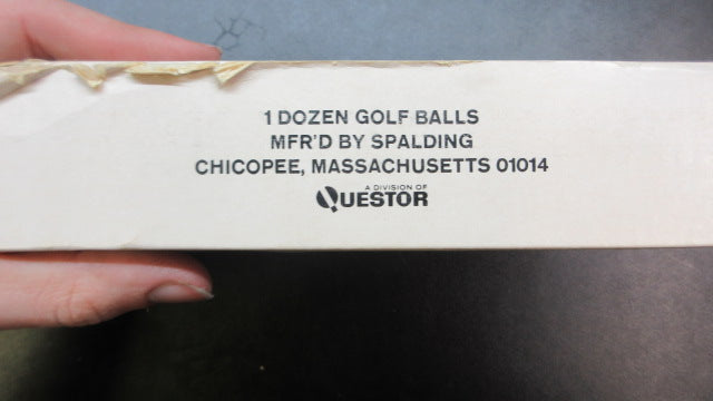 Load image into Gallery viewer, Vintage Spalding Questor 1 Dozen Golf Balls
