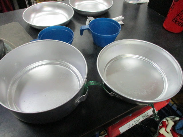 Load image into Gallery viewer, Used Portable Camp Cookwear Set
