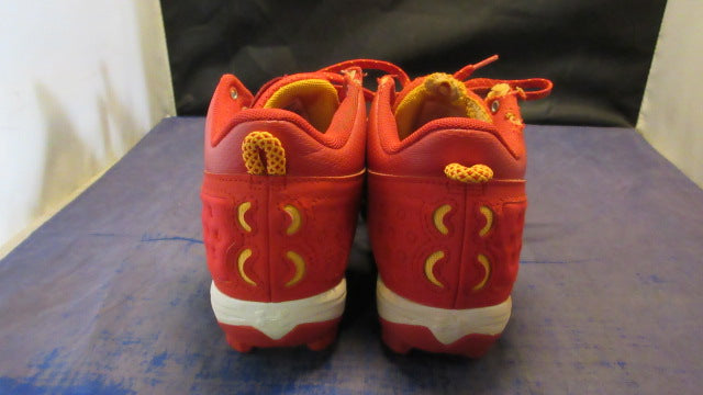 Load image into Gallery viewer, Used Under Armour Harper 8 TPU Cleats Youth Size 4 - wear on ankles
