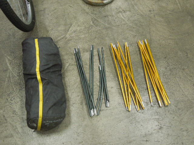 Load image into Gallery viewer, Used The North Face Alpine Guide 2 Quad Season Shelter 5 lb 10 oz
