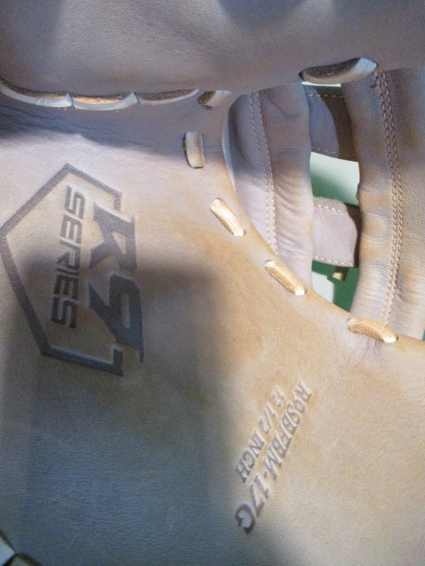 Load image into Gallery viewer, Used Rawlings R9 12.5" Fastpitch First Base Mitt - RHT
