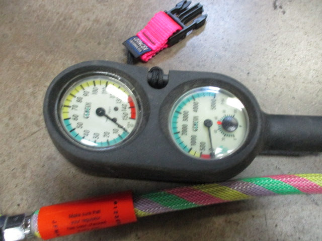 Load image into Gallery viewer, Used USA Divers Mira Dual Stage Regulator Hoses
