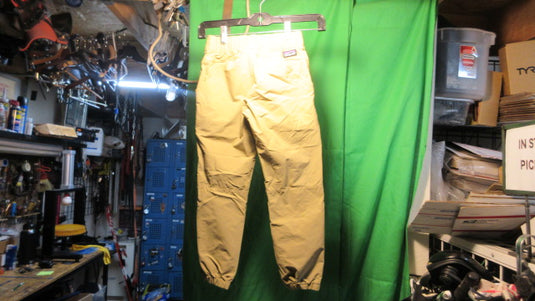 Used Patagonia Outdoors Pants/ Hiking - Youth Size Small (7-8)